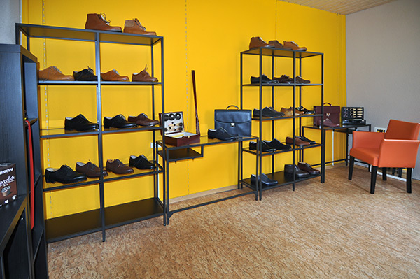 Ausstellungsraum von Schuhmachermeister Franz Baldauf